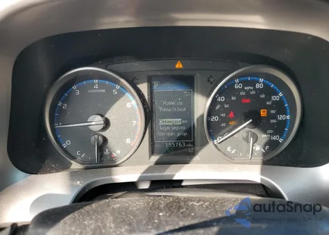 2017 Toyota Rav4 Xle z USA, uszkodzony, nr VIN JTMRFREV9HD213256